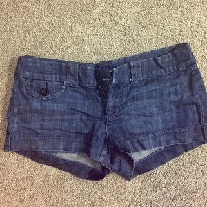 AE dark denim shorts size 4